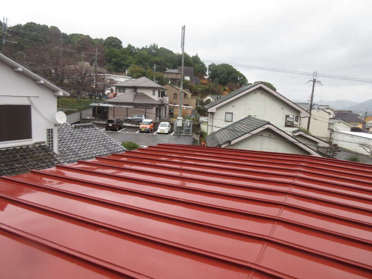 和歌山市 T様邸 屋根塗装工事 Br 鮮やかなオレンジ色の屋根が青空に映える素敵なお家に 和歌山県和歌山市密着の外壁塗装 屋根 塗装専門店エースペイント