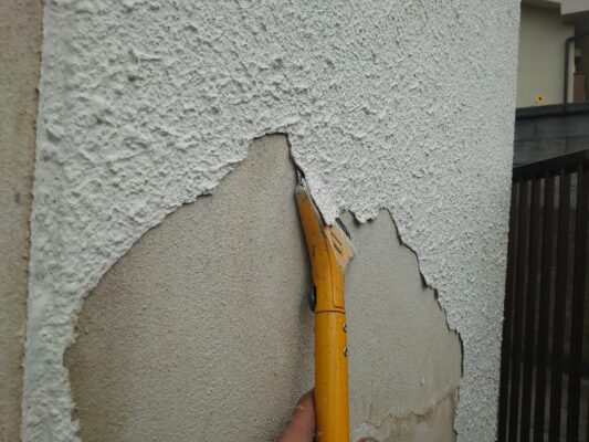 和歌山市密着の外壁塗装　屋根塗装　専門店のエースペイントの外壁塗装　外壁補修工事　外壁　補修　塗膜めくれ　