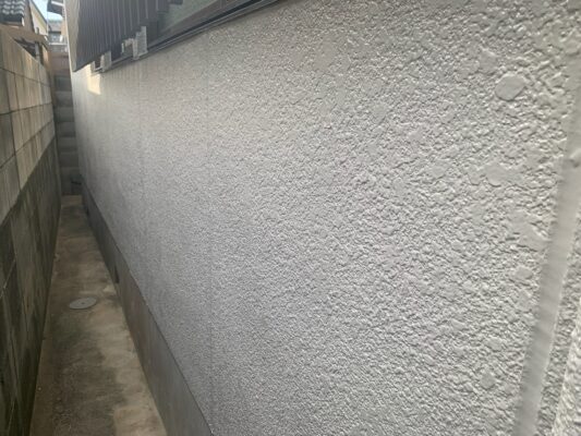 【和歌山市】N様邸<br>『ピュアホワイトのワントーン仕上げの外壁で、シンプルながら清潔感の溢れる仕上がりに…✧₊°』